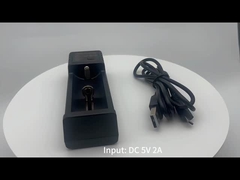 شاحن بطارية ليثيوم أيون 18650 قابلة لإعادة الشحن